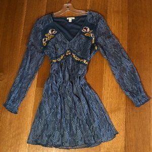 Miami by Francesca's - Dress - Midi - Blue - Lace - Embroidered - Sz S